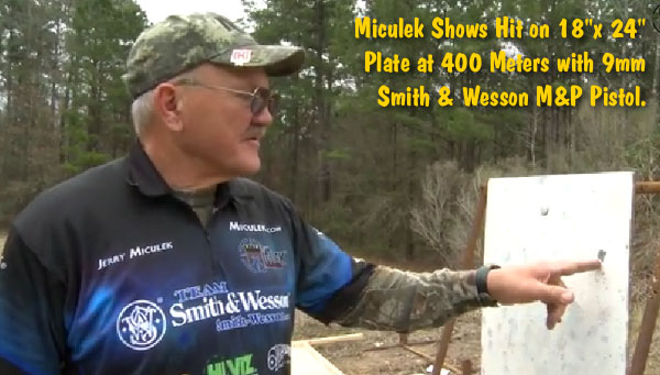 Miculek Hits Steel Plate at 400m, Shooting 9mm Pistol Off-Hand