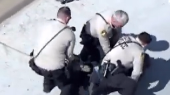 Video: Helicopter helps Las Vegas police locate, arrest man accused of choking woman